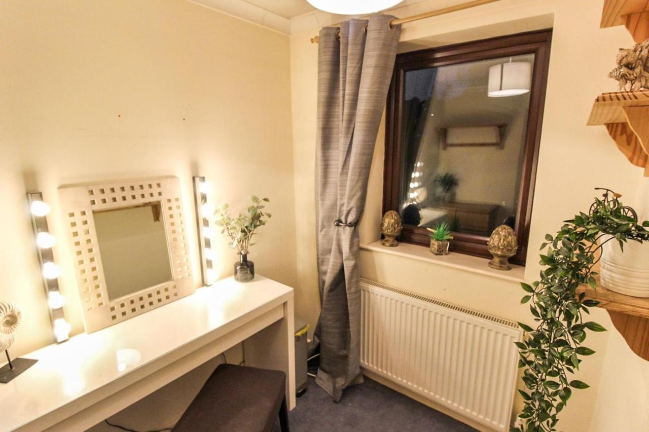 Comfortable 2 Bedroom House With Free Parking Νότιγχαμ Εξωτερικό φωτογραφία